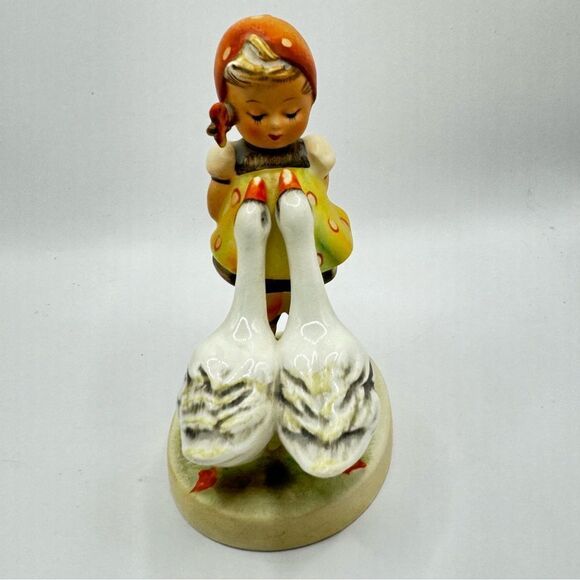 Vintage Hummel Goose Girl 473/0 Goebel Girl with Two Geese Figurine, W. Germany - Picture 5 of 7